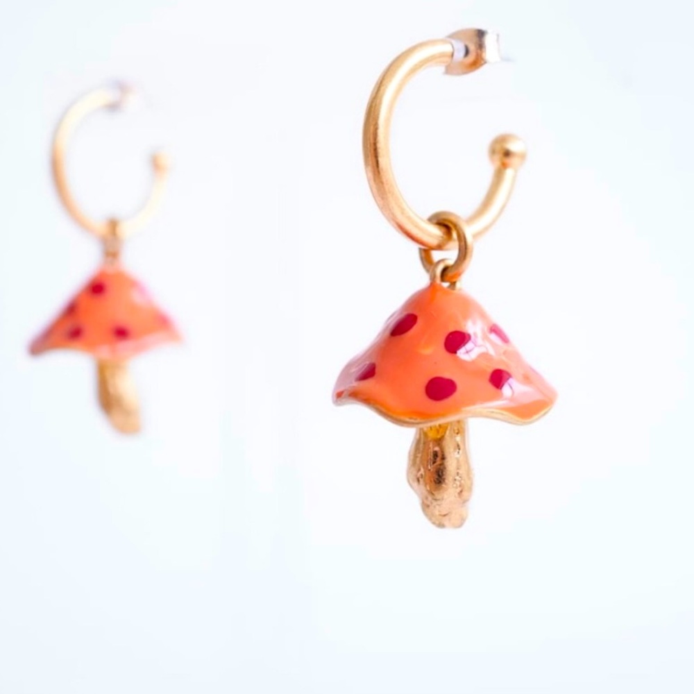 π2/$30 New Zara Dotted Toadstool Drop Earrings - Picture 3 of 3
